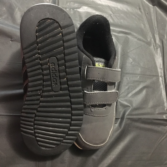 Adidas boys sneaker - Picture 7 of 8